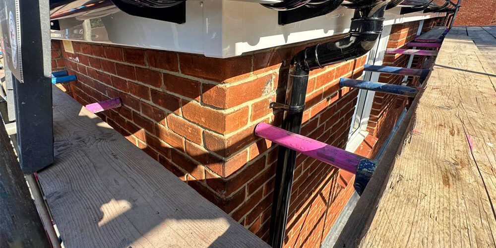 New guttering 1 Roof Repair and Renewal Carshalton Beeches. Merton Roof Repairs - Roofe Repairs and Roof Replacement in Surrey and South West London. Roof Maintenance Putney. Guttering Repairs in Surrey & South West London. Soffit and Fascia Repairs in Surrey & South West London